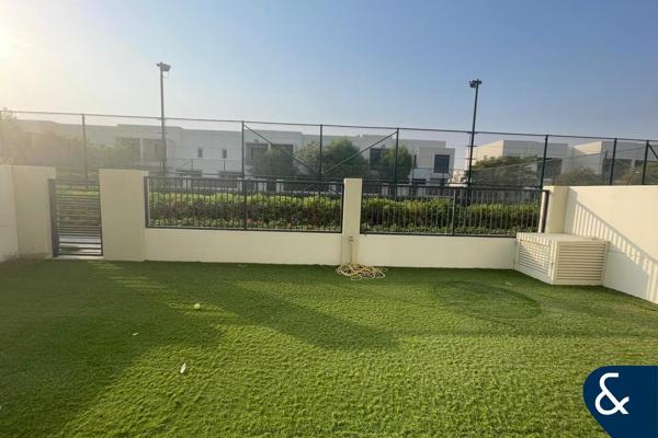 Single Row| Landscaped Garden | Spacious